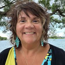 Good morning, everyone! Another prayer playlist essential by my brother  @david_r_jennings! Have a blessed day. 😌😆