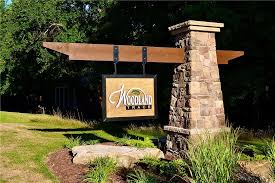 146 Lynwood Dr, Evans City, PA 16033