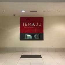 It is is located in mutiara damansara, petaling jaya next to the curve, royal bintang hotel, ikea, tesco, ikano power centre and cineleisure damansara. Surian Tower 23 Tips