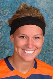 Erin Jipping, Hope College women's soccer use familiar feet to beat Saint  Mary's