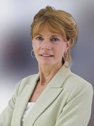 Eileen Hillman's Instagram, Twitter & Facebook