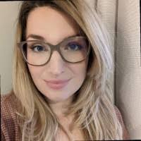 Lauren Eakle's Instagram, Twitter & Facebook