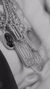 Watch my life throughout all the ups and downs it's amazing tho 🏆 from the bottom @dreamchasers meekmill.lnk.to/middleofitvideo. Meek Mill Meekmill Com