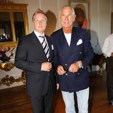 Der adlige erbte nach dem tod seiner reichen frau zsa zsa gabor ein millionenvermögen, kommt da allerdings nicht ran. Plotzlich Prinz Frederic Von Anhalt Adoptiert Einen 27 Jahrigen Jurastudenten Aus Guxhagen Schwalm Eder Kreis