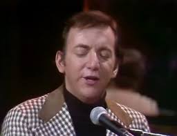 The Midnight Special" Host: Paul Anka; Guests: Bobby Darin, the Doobie  Brothers, Tammy Wynette, George Jones, the Coasters (TV Episode 1973)