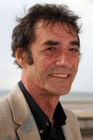 Daniel Vigne's Instagram, Twitter & Facebook