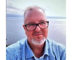 Kerry Skaggs's Instagram, Twitter & Facebook