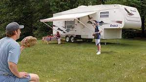 In addition, our rv dealer has over 500 units on our lot as well as 21 service bays. Ohio Rv Dealer Used Rv Dealer Ohio Camper Dealer Hartville Rv