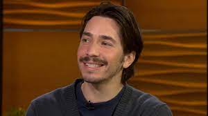 Justin Long and his 'horrifying' 'porn star' mustache get laughs on TODAY