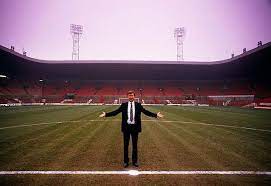 Read reviews from world's largest community for readers. The Antique Football On Twitter Sir Alex Ferguson In 1986 At His New Home Http T Co N9hhytqhjo