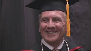 Grand View University President bids farewell to students