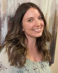 Stephanie Henthorn's Instagram, Twitter & Facebook