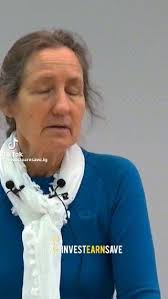 📌 Comfrey is a shrub that grows in parts of Europe, Asia and North  America. , 📌 It can grow up to 5 feet tall. , 📌 It produces clusters of  purple, blue and white flowers. , 📌 The roots and the leaves ...