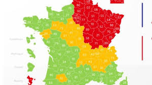 France is divided into 27 regions, 101 departments, 343 districts (arrondissements), 4 058 townships (cantons) and 36 699 towns (communes). Coronavirus La Carte De France Du Deconfinement Mise A Jour Le 2 Mai L Express