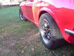 What size tire fits a 15x8 rim. 225 50r15 With 15x8 Wheel Will Rub Or Not Brakes Wheels Suspension And Chassis Hybridz