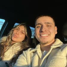 Are there golf carts available to rent at Strawberry Park?