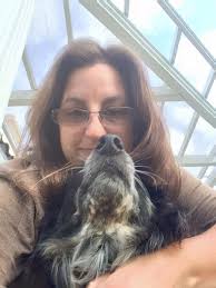 Hi all, My name is Caitlin Untied and I own Pawsitive Leash Dog Training. I  am a dog trainer with 20 years of professional experience working with all  dogs. I come to