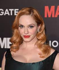 Christina rene hendricks is an american actress, producer, and former model. Makeup Trick In Action Christina Hendricks Eyeshadow Shading At The Mad Men Finale Glamour