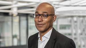 Steve Wind's Instagram, Twitter & Facebook