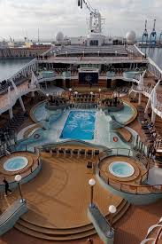 Msc preziosa glitters adorned with a swarovski crystal stairway and murano chandeliers in the restaurants. Msc Preziosa Slow Food Vertigo Rutsche Und Wasserspielplatz