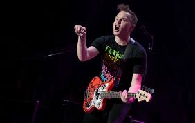 Oct 08, 2020 · the band's most recent music came in the form of single 'quarantine' last year, with a new ep reportedly being in the works for a 2021 release. Blink 182 Mark Hoppus Ranks Every One Of The Band S Songs