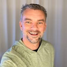 Suzanne Capasso's Instagram, Twitter & Facebook