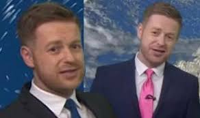 BBC's Tomasz Schafernaker warns people to charge phones amid Storm Eunice  power cut issue