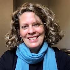 Anna Royer's Instagram, Twitter & Facebook