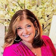 Marcy Booth's Instagram, Twitter & Facebook