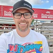 VG Hammer (@vangurleyjr)