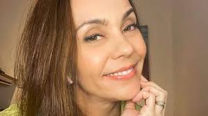 Flavia Monteiro, a professora Carol de 'Chiquititas', assina contrato com a  Globo