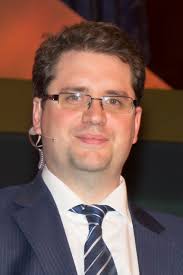 Viral akun jne sorogenen hina bans. Eliot Higgins Wikipedia