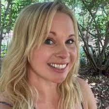 Angie Doss's Instagram, Twitter & Facebook