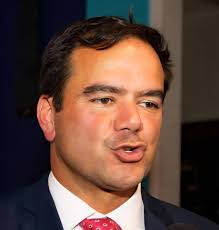 Making sure their constituents know which Miami Commissioners voted for the  Miami Police Department to assist ICE. Every little bit counts…