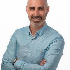 Ryan Moreau's Instagram, Twitter & Facebook