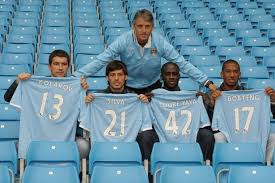 مدافع بايرن ميونيخ بواتينغ يطعن مانشستر سيتي بهدف قاتل. Spreadex Sports On Twitter Onthisday In 2011 Manchester City Signed Four Players Alexander Kolarov David Silva Yaya Toure And Jerome Boateng Decent Business Https T Co Ouhapivuci