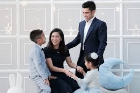 Walaupun ibu bapa tidak akan faham apa yang anak bebelkan, anak autistik lebih cenderung untuk tidak melakukannya. 7 Ciri Autisme Seperti Yang Diidap Anak Dian Sastro Halaman All Kompas Com