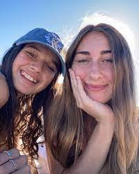 Keri Matthews's Instagram, Twitter & Facebook