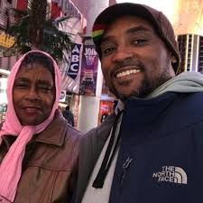 Chris bridgeforth (@cbeazy40)