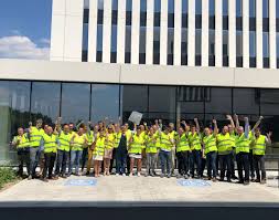 A beautiful, modern and functional design with a lot of glas, wood and concrete. Beaulieu International Group On Twitter Big S Group Services Had The Opportunity To Explore The Construction Site Of The New Big Headquarters At Flanders Field Business Park Waregem Expected In Jan 2019 The New State Of The Art Offices Will Be The New