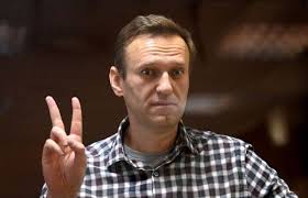 Pierre (apprendre) régulièrement ses leçons, ne (báillér) pas sur les devoirs et (justifier) sa réputation d'excellent éléve. Les Medecins De Navalny L Appellent A Arreter Sa Greve De La Faim L Orient Le Jour