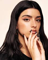 Dixie D Amelio On Instagram Stream Be Happy Link In Bio In 2020 Dixie Famous Girls Girls Makeup