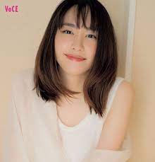 新垣結衣 が考える 30代のあり方 って 撮り下ろしインタビュー 鬼木朋子 ビューティニュース voce ヴォーチェ 美容雑誌 voce 公式サイト 美髪 ヘアメイク 顔