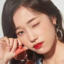 11 bước tẩy trang môi sau khi đánh son