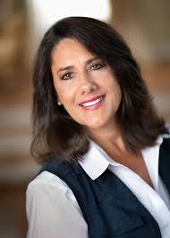 Amanda Crooks's Instagram, Twitter & Facebook