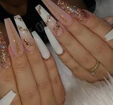 If baddie aesthetic were in an official dictionary, this outfit would pop up. 192 Images About Nails On We Heart It See More About Nails Beauty And Pink