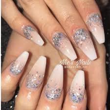 Apply with two coats of your base nail polish and allow it to dry well. How To Do French Ombre Nails With Gel Polish Stylish Belles