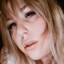 Melody Green (melodyxgreen)