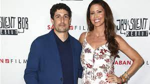 Elizabeth has appeared in comedy films such as american pie, scary movie and jay and silent bob strike back. Jason Biggs And Shannon Elizabeth Are Down For An American Pie Reboot The Hollywood Reporter