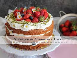 Daims kuchen rezepte suchen schwedischer apfelkuchen nach omas rezept. Castlemaker Food Lifestyle Magazin Mega Saftige Schwedische Erdbeertorte Mit Holundersahne Midsommar Torte Castlemaker Food Lifestyle Magazin